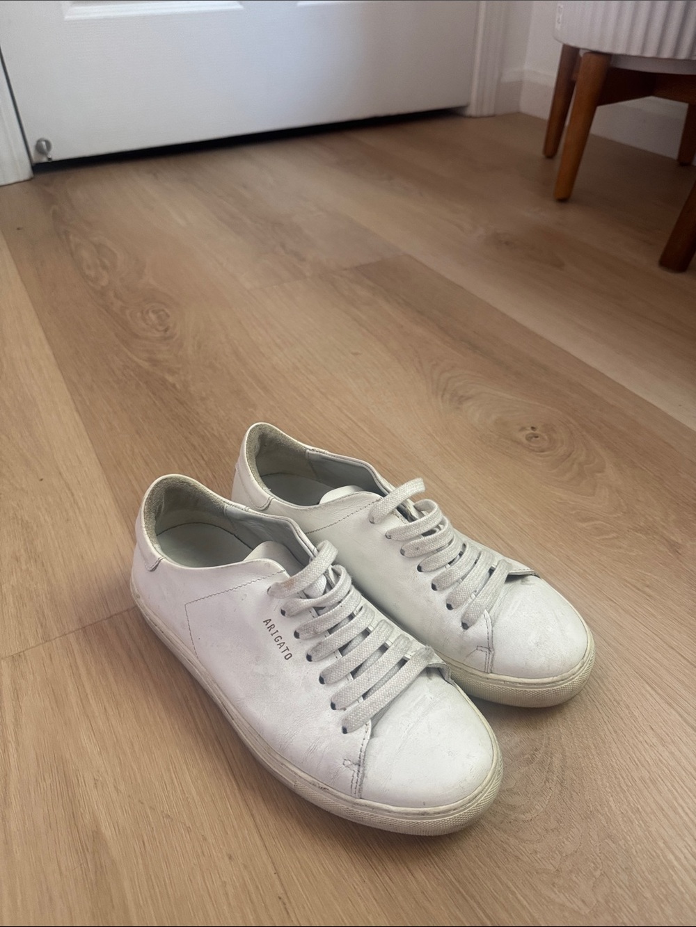 Axel Arigato Clean 90 Low-Top Leather Sneakers